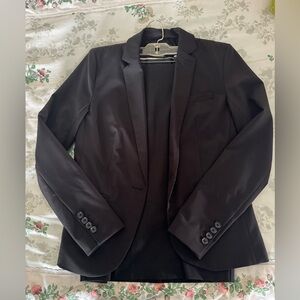 Women’s Suit Set (Read Description)